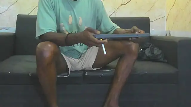 Snapshot of Terrance_z chatting on 12-22-25, 07:44 Terrance z online show from 12-22-25, 07:44