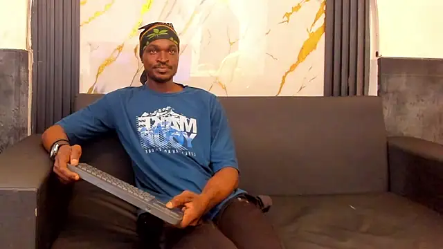 Snapshot of Terrance_z chatting on 01-06-26, 07:17 Terrance z online show from 01-06-26, 07:17