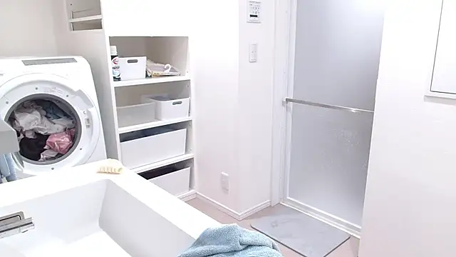 Snapshot of -mirai- chatting on 02-17-25, 12:27 -mirai- online show from 02-17-25, 12:27