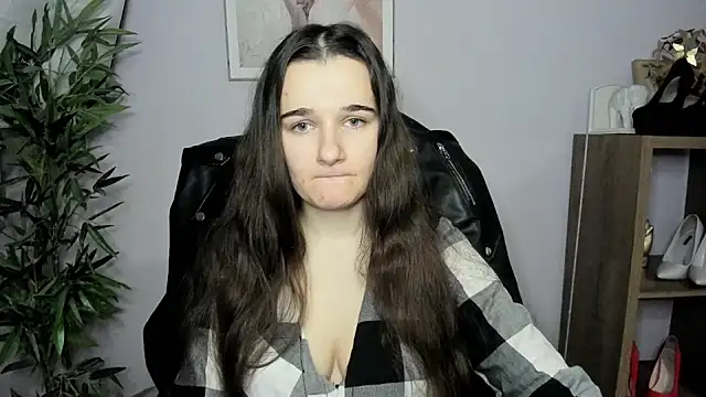 KateDelight online show from 12-21-24, 07:35