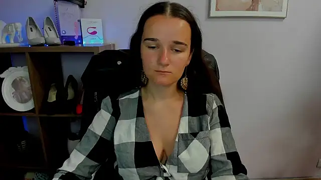 Snapshot of KateDelight chatting on 09-14-25, 06:34 KateDelight online show from 09-14-25, 06:34