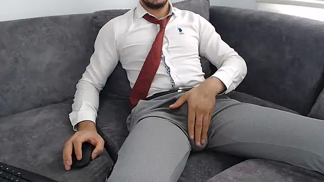 Snapshot of Naughtb0y chatting on 07-08-26, 11:58 Naughtb0y online show from 07-08-26, 11:58