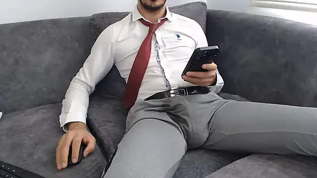 Snapshot of Naughtb0y chatting on 07-09-26, 10:30 Naughtb0y online show from 07-09-26, 10:30