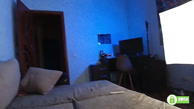 Snapshot of Alice-Green chatting on 02-18-25, 05:10 Alice-Green online show from 02-18-25, 05:10