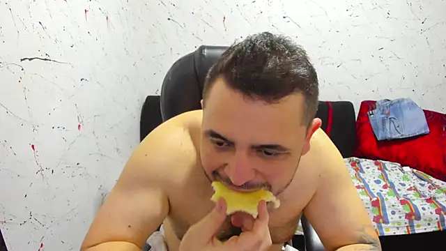 Snapshot of _ace_ventura chatting on 02-15-25, 03:20 ace ventura online show from 02-15-25, 03:20