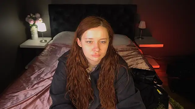 carolina elf online show from 03-19-25, 06:24