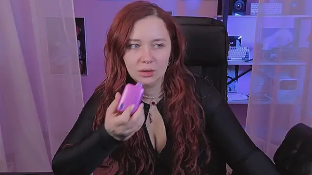 carolina elf online show from 10-19-25, 12:28