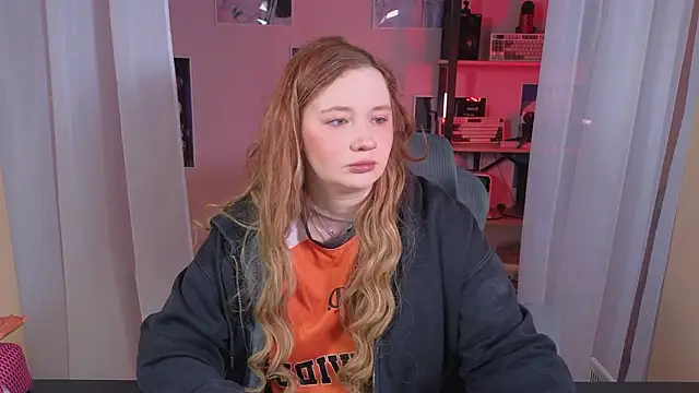 carolina elf online show from 02-18-26, 05:14