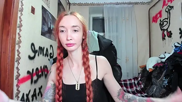 Roxy Silver online show from 10-11-25, 09:35