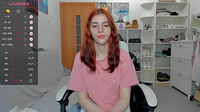 Snapshot of broosnica1 chatting on 06-24-26, 05:28 broosnica1 online show from 06-24-26, 05:28