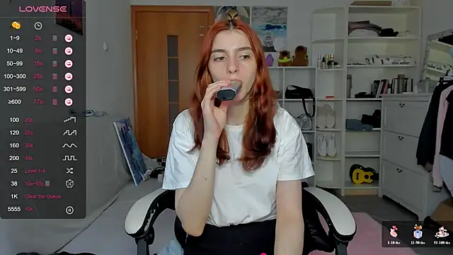 Snapshot of broosnica1 chatting on 07-04-26, 07:47 broosnica1 online show from 07-04-26, 07:47