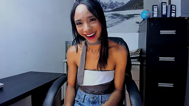 xenia golden online show from 11-13-25, 05:23