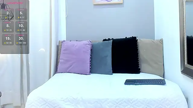  AlejaCruz  online show from 02-13-25, 07:31