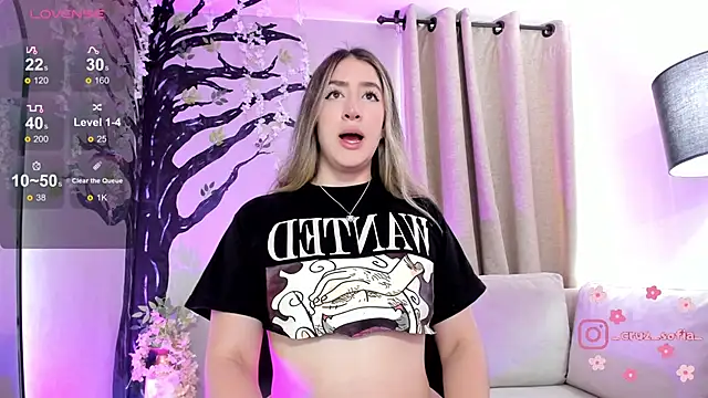  AlejaCruz  online show from 03-10-26, 07:41