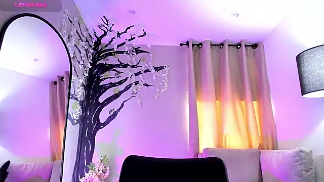  AlejaCruz  online show from 03-25-26, 05:08