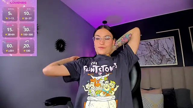 Snapshot of Lissy__Dream chatting on 12-17-24, 10:54 Lissy Dream online show from 12-17-24, 10:54