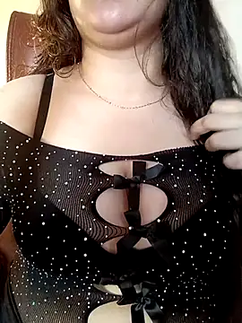 Snapshot of AK---47 chatting on 11-05-25, 08:25 AK---47 online show from 11-05-25, 08:25