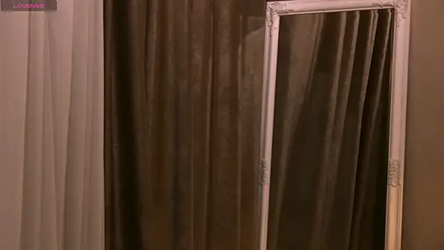 Snapshot of GinaMence chatting on 02-26-25, 06:32 GinaMence online show from 02-26-25, 06:32