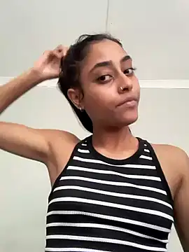 Snapshot of cleopatra-phaedra chatting on 02-25-25, 01:50 cleopatra-phaedra online show from 02-25-25, 01:50