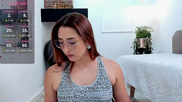  LaraMom  online show from 01-29-25, 03:47