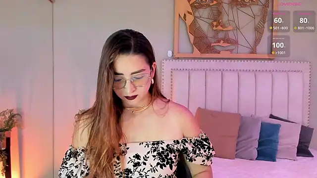  LaraMom  online show from 04-13-26, 07:52