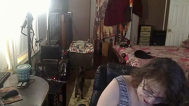 Snapshot of Ireallysquirt chatting on 09-30-25, 11:10 Ireallysquirt online show from 09-30-25, 11:10