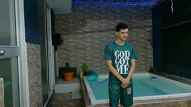 Snapshot of Boysgang_sex chatting on 03-09-25, 11:25 Boysgang sex online show from 03-09-25, 11:25