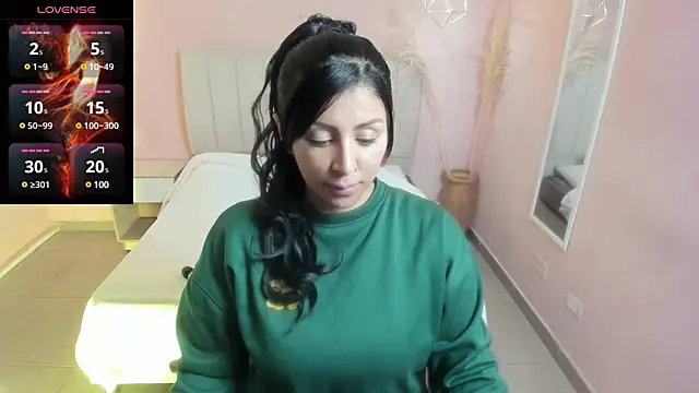 tiffani  love online show from 01-31-25, 11:56