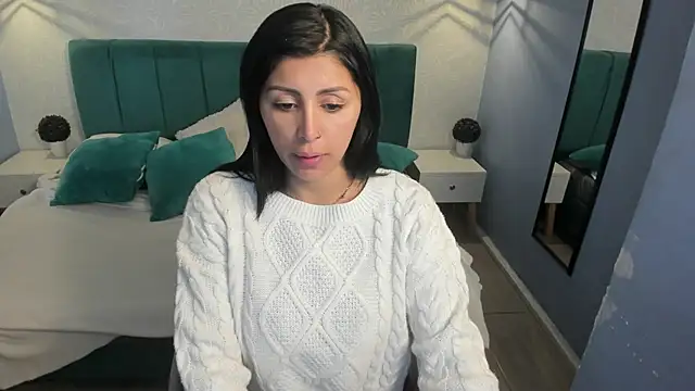 tiffani  love online show from 02-12-25, 01:27