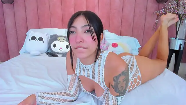 Snapshot of MarianaBranzz chatting on 01-21-25, 04:16 MarianaBranzz online show from 01-21-25, 04:16