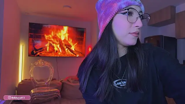 MarianaBranzz online show from 03-18-26, 07:17