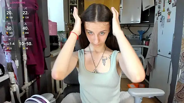 Snapshot of _Nika_Kik chatting on 06-21-26, 03:14 Nika Kik online show from 06-21-26, 03:14
