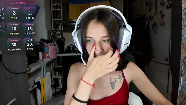 Snapshot of _Nika_Kik chatting on 06-28-26, 06:58 Nika Kik online show from 06-28-26, 06:58