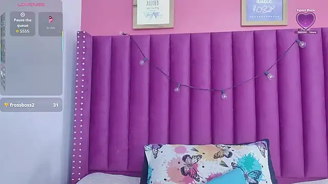 Snapshot of kinkyhousewifee chatting on 12-05-25, 02:53 kinkyhousewifee online show from 12-05-25, 02:53