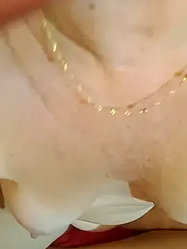 Snapshot of titiasexy chatting on 02-20-25, 05:51 titiasexy online show from 02-20-25, 05:51