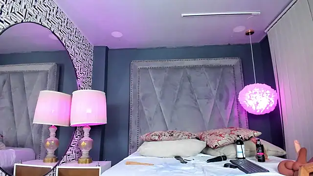 nahomi sweett online show from 03-11-25, 05:35