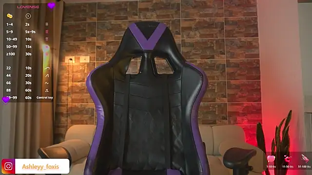 Ashleey Fox online show from 01-15-26, 12:59