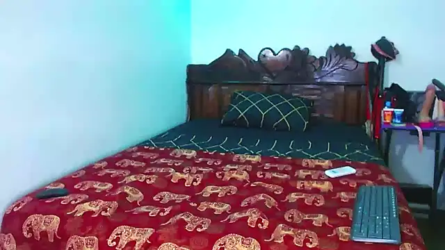 Snapshot of Candy-love87 chatting on 03-01-25, 03:49 Candy-love87 online show from 03-01-25, 03:49