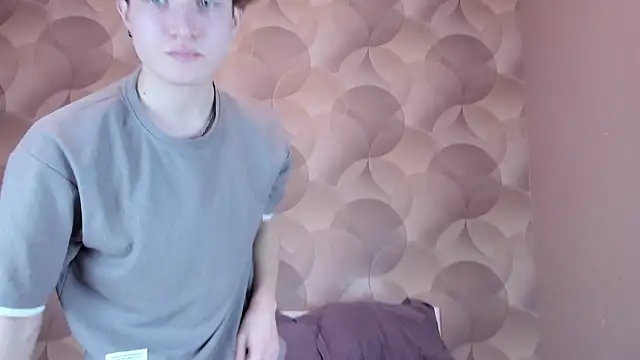 Ian Flor online show from 02-11-26, 03:17