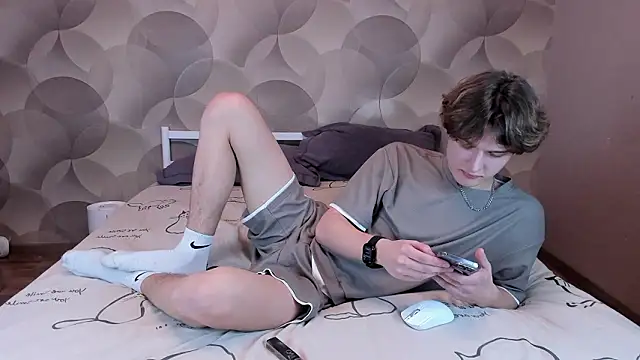 Ian Flor online show from 02-24-26, 03:54