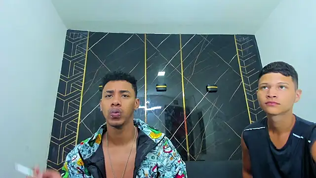 Snapshot of Hottwinkguys chatting on 02-17-25, 11:23 Hottwinkguys online show from 02-17-25, 11:23