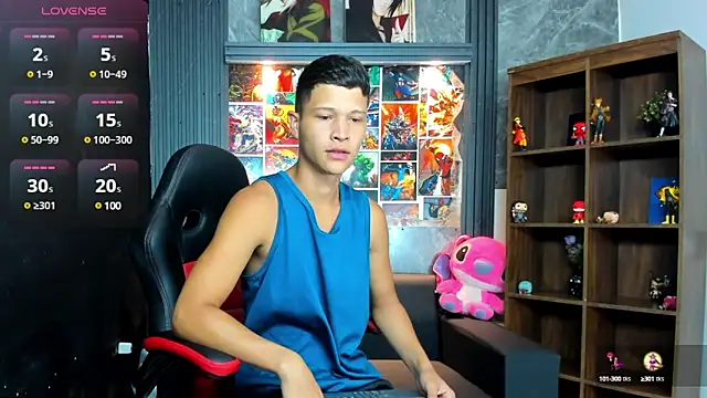 Snapshot of Hottwinkguys chatting on 02-19-25, 12:00 Hottwinkguys online show from 02-19-25, 12:00