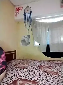 Snapshot of rusher27 chatting on 11-19-25, 01:11 rusher27 online show from 11-19-25, 01:11