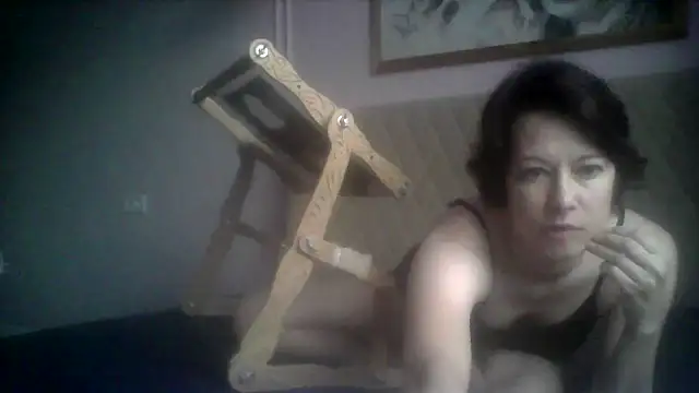 Snapshot of SunElizabeth chatting on 06-13-26, 01:25 SunElizabeth online show from 06-13-26, 01:25