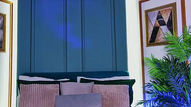 LunaWills  online show from 02-03-26, 05:27