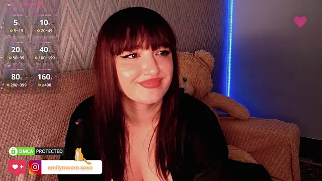 Snapshot of emilymoore__ chatting on 12-11-24, 12:44 emilymoore online show from 12-11-24, 12:44