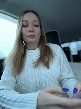 Snapshot of LavenderHot chatting on 01-12-26, 02:50 LavenderHot online show from 01-12-26, 02:50