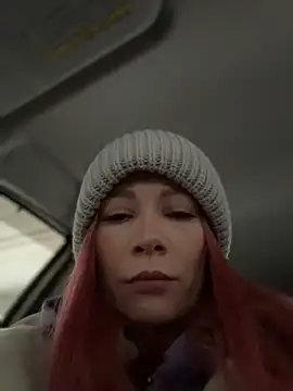 Snapshot of LavenderHot chatting on 02-14-26, 02:41 LavenderHot online show from 02-14-26, 02:41