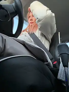 Snapshot of LavenderHot chatting on 02-22-26, 01:51 LavenderHot online show from 02-22-26, 01:51