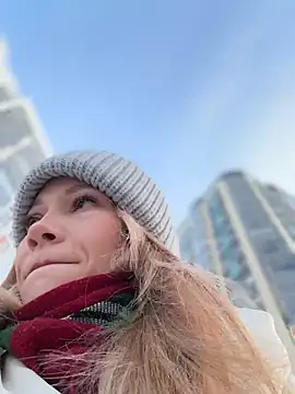 Snapshot of LavenderHot chatting on 02-27-26, 02:11 LavenderHot online show from 02-27-26, 02:11